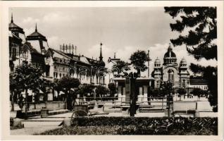 Marosvásárhely, Targu Mures; Széchenyi tér, Demeter Józsa üzlete / square, shops. Weinstock 5572.