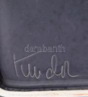 Kondor Éva vajtartó, jelzett, lepattanással, h: 19 cm