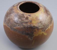 Kondor Éva (1938-): Gömbváza. Jelzett, hibátlan, m: 12,5 cm