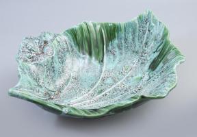 Kondor Éva (1938-): Levélalakú asztalközép kínáló. Hibátlan, 37x29 cm