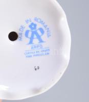 5 darabos húsvéti dekortárgy tétel, közte figurális gyertyatartó pár