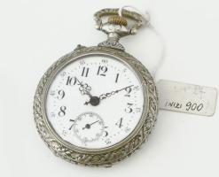 Ezüstözött zsebóra, a tokon tornászok ábrázolásával, számlapon repedéssel, nem működik, d: 5,5 cm