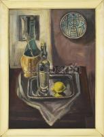 Vályi Csaba (1937-2018): Csendélet citrommal és falitállal. Olaj, farost, jelezve jobbra lent. Fakeretben, 80×60 cm