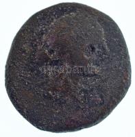 Lüdia / Thyatira / Kr.e. ~190. bronz érme (3,41g) T:VF Lydia / Thyatira / ~190 BC bronze coin. Diademed head of Apollo right (3,41g) C:VF