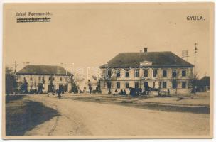 Gyula, Erkel Ferenc tér, katolikus népiskola, Hegyi József üzlete. W.L. Bp. Nr. 1566. Dobay János kiadása