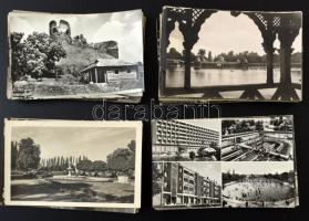 Kb. 90 db MODERN magyar város képeslap (Képzőművészeti Alap Kiadóvállalat) / Cca. 90 MODERN Hungarian town-view postcards