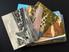 Kb. 100 db MODERN külföldi város képeslap / Cca. 100 MODERN foreign town-view postcards