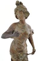 Rousseau jelzéssel réz női alak szobor, m: 52 cm