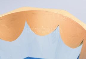 cca 1920 Kékre színezett fazettált váza, restaurált, m: 21 cm