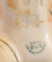 Royal Dux porcelán tigris. Kézzel festett, jelzett, hibátlan, h: 20 cm