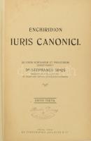 Stephanus Sipos: Enchiridion iuris canonici. Pécs, 1936, Haladás. 1066 p. Aranyozott gerincű könyvkőtői (Pernyész Ilona, Nagyvárad) vászonkötésben, kissé kopott gerinccel és borítóval, megerősített és kissé sérült kötéssel, előzéklapon Némethy Gyula (1867-1951) nagyváradi katolikus egyházi író, művészettörténész névbejegyzésével 1936-ból, címlapon Binder György (1929-2007) plébános bélyegzésével.
