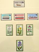 NSZK 1949-1994 Gyakorlatilag teljes gyűjtemény, benne az összes jó kiadás (Posthorn is) postatisztán és a 80-as évek közepéig bélyegezve is, 3 db Lindner falcmentes albumban (2 tokkal). Sok ezer eurós katalógus érték! Érdemes megnézni!