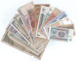 Vegyes 15db-os bankjegy tétel a világ minden tájáról T:F,VG