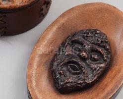 Belányi László (1930-2014): 4 darab bőr domborítás, h: 34 cm