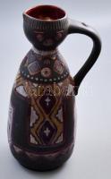 Figurális kancsó, m: 32 cm