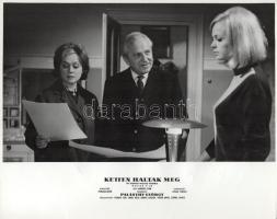 cca 1989 előtt készült, "Ketten haltak meg" című magyar film jelenetei és szereplői, 33 db...