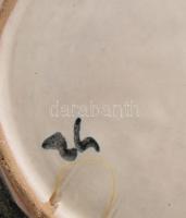 Iparművész dísztál, modernista mintával, d: 19 cm