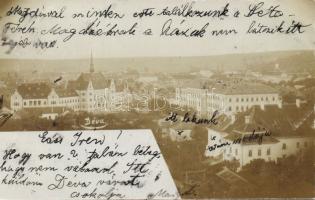 Déva with palace photo