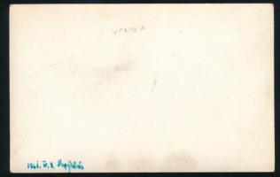 1961 Nagykőrös, Volga személyautó, a hátoldalon feliratozott fotó, kissé foltos, 9x14 cm