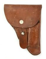 Bőr pisztolytáska, XX. sz. második fele, 14,5x11 cm