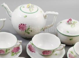 Herendi virág mintás teás készlet. Kézzel festett, jelzett, rózsán apró lepattanással, 1 alj hiánnya...