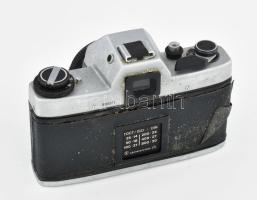 cca 1960 Kiev (Kijev) 19 szovjet gyártmányú fényképezőgép, 35 mm filmformátum, Heliosz-8 IN 2/50 mm ...