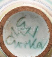 Gorka Géza (1894-1971): Lapos váza. Jelzett, talpánál kis pattogzással, d: 11,5 cm, m: 10 cm /// Géz...