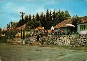 Mátraszentistván (Mátraszentimre), Vidrócki vendéglő. Foto: Szelényi László. Képzőművészeti Alap Kiadóvállalata (EK)