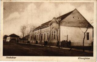 1952 Nádudvar, Községháza