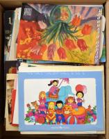 Kb. 900 db MODERN motívum képeslap, üdvözlőlapok vegyes minőségben; egy dobozban / Cca. 900 MODERN motive postcards, greeting cards in mixed quality; in a box