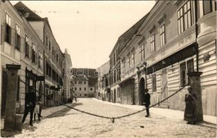 Kismarton, Eisenstadt; Das Ghetto in Eisenstadt / Gettó, zsidónegyed, zsinagóga, B. Schneider, Leopold Wolf fiai üzlete. Leop. Horváth kiadása, Robert Forstner felvétele / Jewish district, synagogue, shops. Judaica