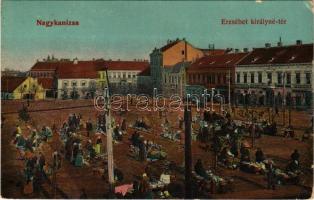 Nagykanizsa, Erzsébet királyné tér, piac, gyógyszertár, üzletek. Krausz és Farkas kiadása (EB)