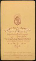 cca 1870 Fiatal katonatiszt egészalakos portréja, vizitkártya Goldstein és Szerdahelyi budai műtermé...