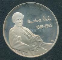 Fülöp Zoltán (1951-2004) 1981. "Bartók Béla 1881-1945 / A kékszakállú herceg vára" jelzett Ag emlékérem piros műbőr tokban, német és angol nyelvű tanúsítvánnyal (20g/0.925/37mm) T:UNC (eredetileg PP)