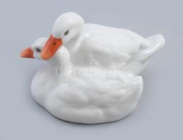 Herendi kacsapár. Jelzett, 11x7 cm