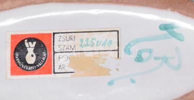 Kornfeld János: Ikebana, mázas kerámia, jelzett, végén kis mázhibával, h: 34 cm