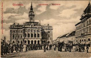 Újvidék, Novi Sad; Rathaus. Verlag von J. Singer / Városháza, piac, üzletek / town hall, market, shops (EK)