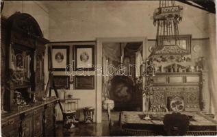 1913 Székelyudvarhely, Odorheiu Secuiesc; főúri kastély ebédlő, hálószoba, belső / castle interior, dining room, bedroom, mansion. photo (vágott / cut)