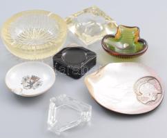 Hamutálak, kagyló, kerámia, üveg, bakelit, 7 db