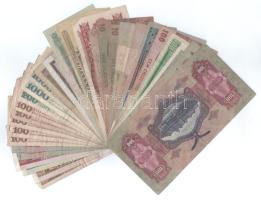 32db-os vegyes magyar és külföldi bankjegy tétel, közte NDK, Brazília, Lengyelország T:F,VG
