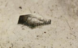 Fehérarany (Au) gyűrű, 14k, berakással, m: 60, jelzett, 14g