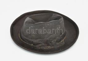 Öntöttvas kalap asztaldísz, 17x15 cm