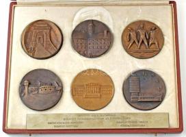 1970. "Budapest Főváros Tanácsa" 6xklf öntött bronz emlékérem-szett, mindegyikhez ismertető, eredeti kopottas dísztokban, névre szóló lemezplakettel, benne: Kiss Nagy András (1930-1997) "Lánchíd", Tar István (1910-1971) "Fővárosi Tanács székháza", Olcsai-Kiss Zoltán (1895-1981) "Mártír Emlékmű (Munkásmozgalmi Panteon)", Vígh Tamás (1926-2010) "Budavári Palota", Pátzay Pál (1896-1979) "Magyar Nemzeti Múzeum", valamint Búza Barna (1910-2010) "Budapest Szálló" ábrázolásaival T:AU patina / Hungary ~1970. "Budapest Főváros Tanácsa (Budapest Metropolitan Council)" 6xdiff cast bronze medallion set, all with description, in original, worn case, with personal plaque, within András Kiss Nagy (1930-1997) "Chain Bridge", István Tar (1910-1971) "Budapest Metropolitan Council Headquarters", Zoltán Olcsai-Kiss (1895-1981) "Martyr's Monument (Labour movement)", Tamás Vígh (1926-2010) "Buda Castle", Pál Pátzay (1896-1979) "Hungarian National Museum", and Barna Búza (1910-2010) "Hotel Budapest" depictions C:AU patina