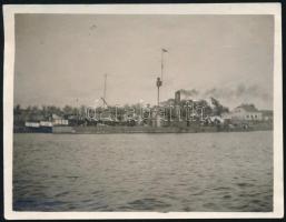 cca 1905 Dunai Flottila S.M.S. Temes monitorának fotója, 11x8,5 cm  Danube Flotilla S.M.S. Temes monitor, photo, 11x8.5 cm