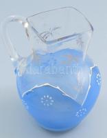 Szecessziós üvegkancsó. cca 20. sz. eleje, magyar, zománcfestett, m: 11,5 cm