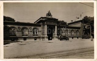 1938 Budapest IX. Szent István kórház a Gyáli úton, főbejárat, mentőautó (EK)