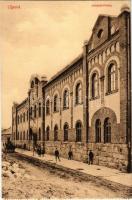 Budapest IV. Újpest, Járásbíróság. Pintér J. Antal kiadása (kicsit ázott sarok / slightly wet corner)