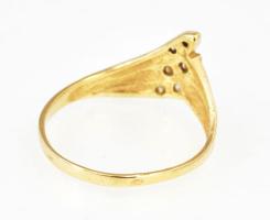 Arany (Au) gyűrű, kövekkel, m: 57, jelzett, bruttó 1,75g