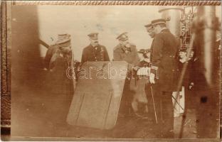 1916 K.u.K. Kriegsmarine Donauflottille / Császári és Királyi Haditengerészet Dunaflottilla "BODROG" monitor fedélzete I. Ferdinánd bolgár cárral, tisztekkel és matrózokkal Ruszcsuknál (Rusze, Rustschuk) / WWI Austro-Hungarian Navy Danube Fleet river guard monitor SMS BODROG. Tsar Ferdinand I of Bulgaria (wearing goggles on his cap) chats with k.u.k. Kriegsmarine officers and mariners on board SMS BODROG at Ruse (Russe), Bulgaria. photo (fl)