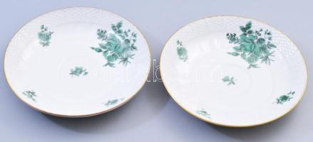 Herendi zöld rózsa mintás 2 darab csészealj, jelzett, egyiken repedéssel, d: 15,5 cm